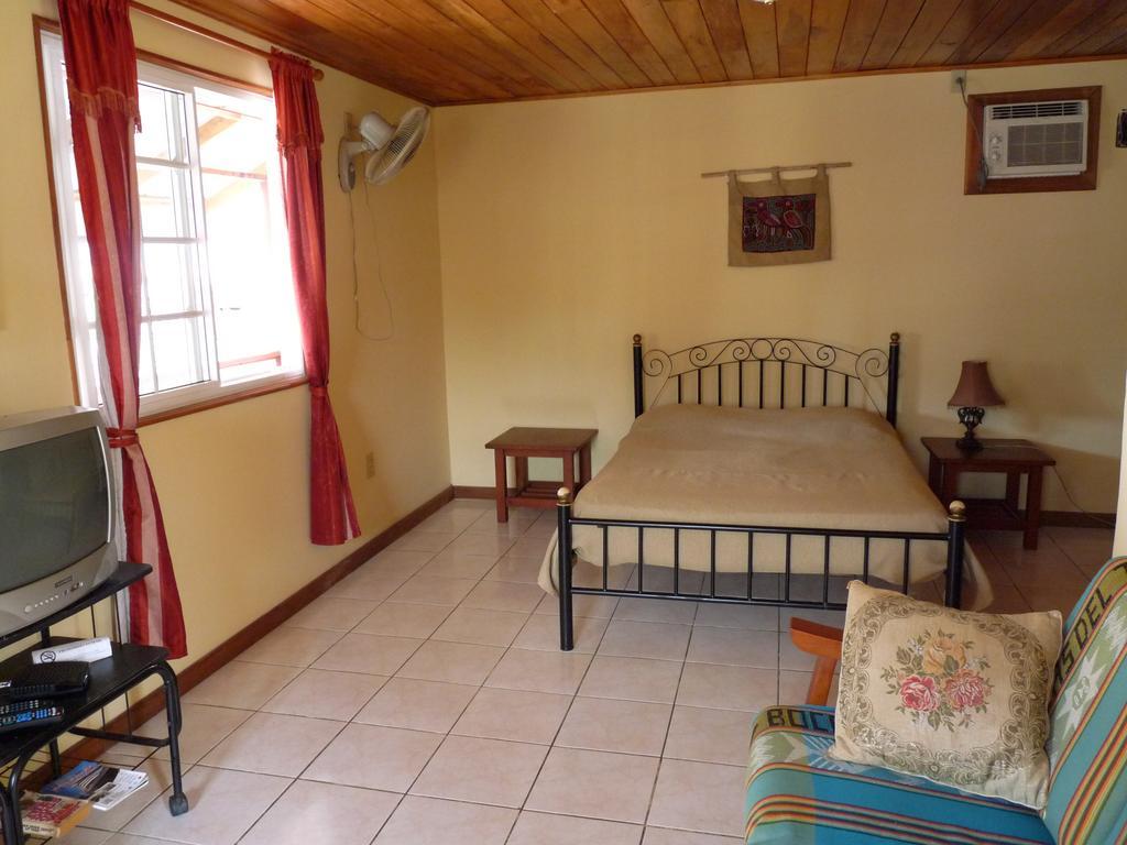 Hotel Posada Isla Chica Bocas del Toro ห้อง รูปภาพ