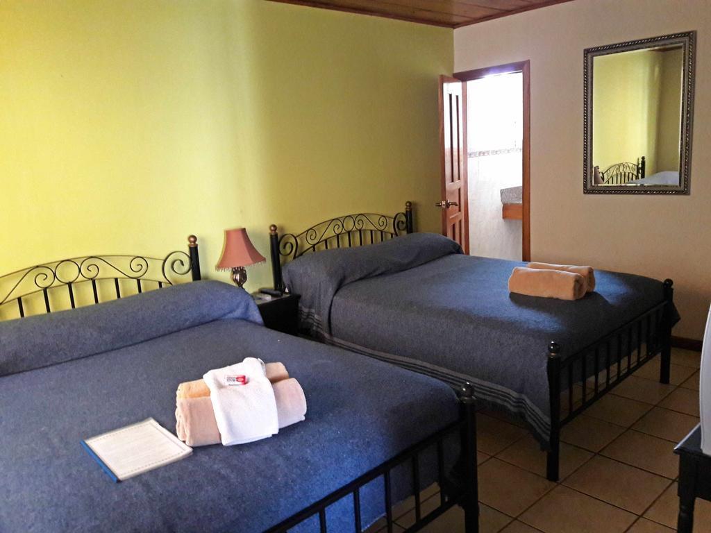 Hotel Posada Isla Chica Bocas del Toro ภายนอก รูปภาพ