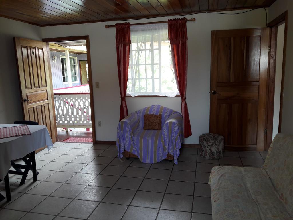 Hotel Posada Isla Chica Bocas del Toro ภายนอก รูปภาพ