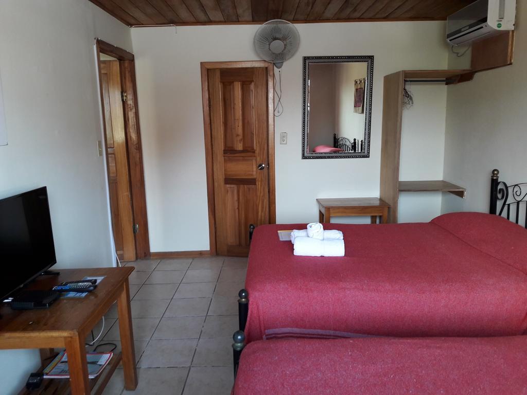 Hotel Posada Isla Chica Bocas del Toro ภายนอก รูปภาพ