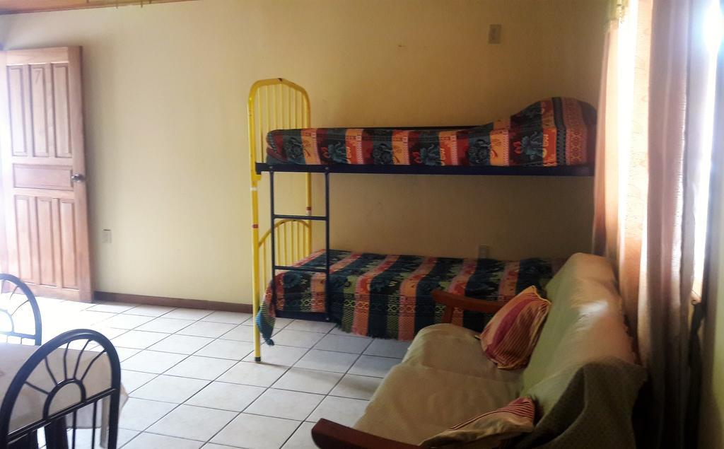 Hotel Posada Isla Chica Bocas del Toro ภายนอก รูปภาพ