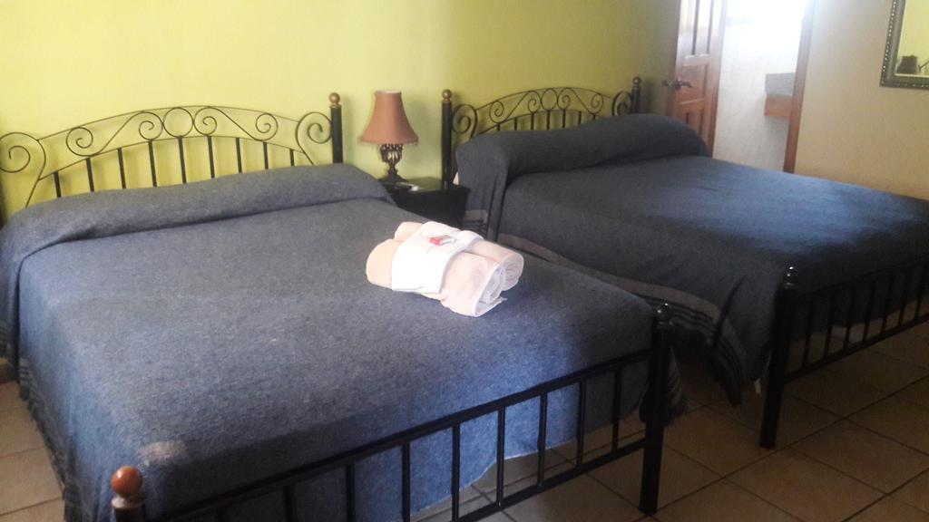 Hotel Posada Isla Chica Bocas del Toro ภายนอก รูปภาพ