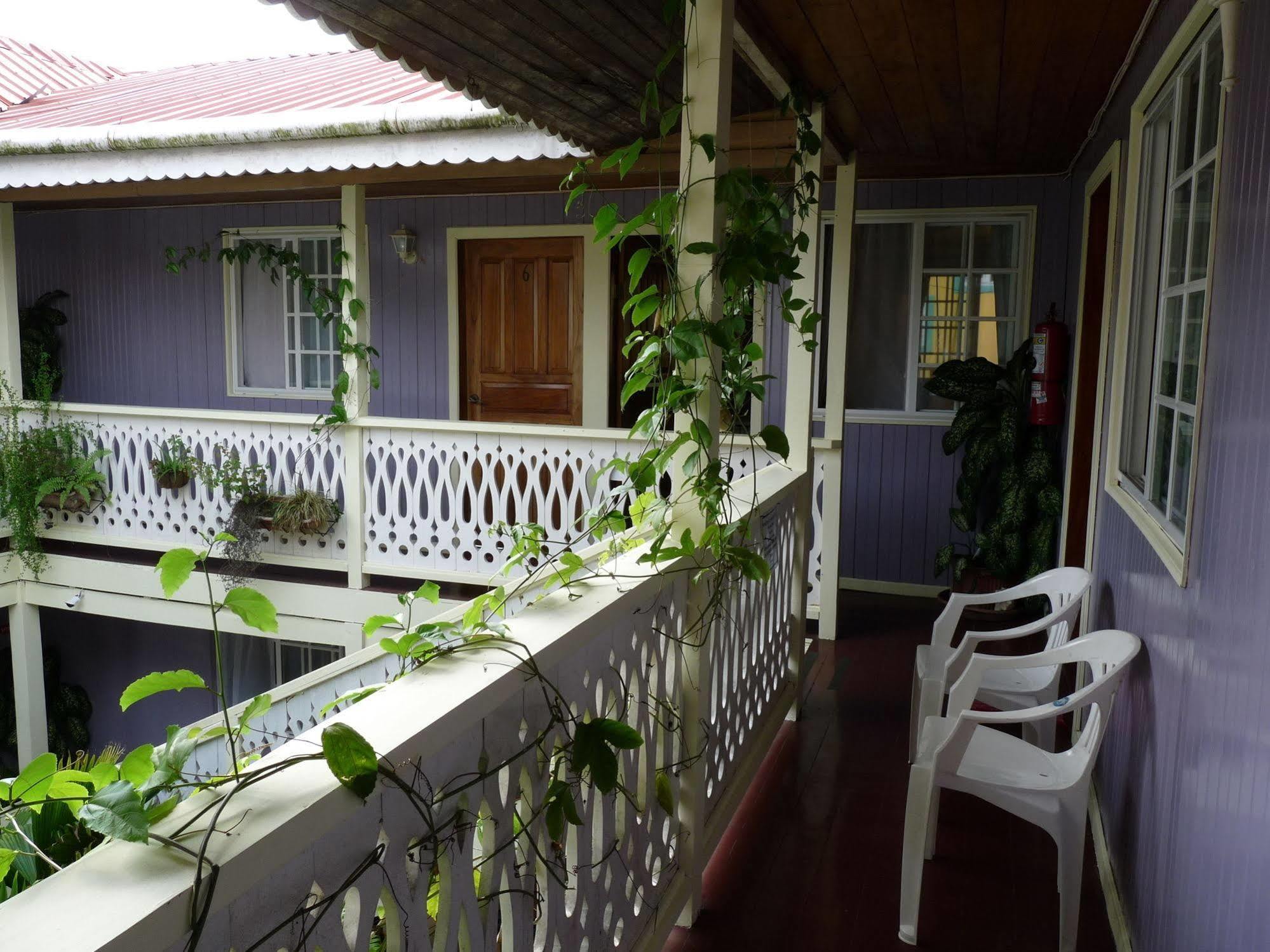 Hotel Posada Isla Chica Bocas del Toro ภายนอก รูปภาพ