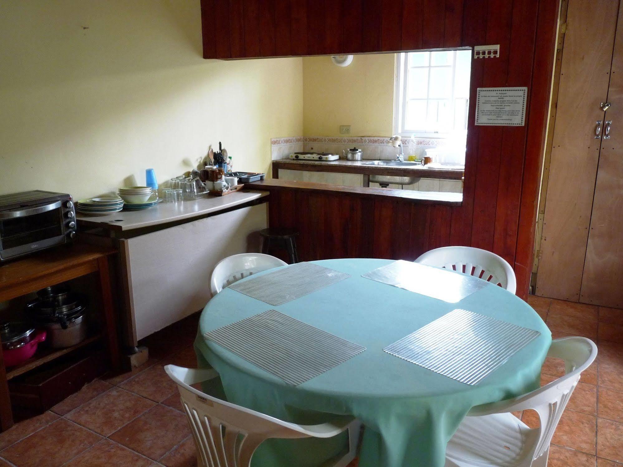Hotel Posada Isla Chica Bocas del Toro ภายนอก รูปภาพ